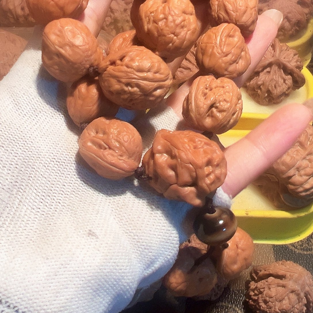 *****吊坠桃核元宝手持