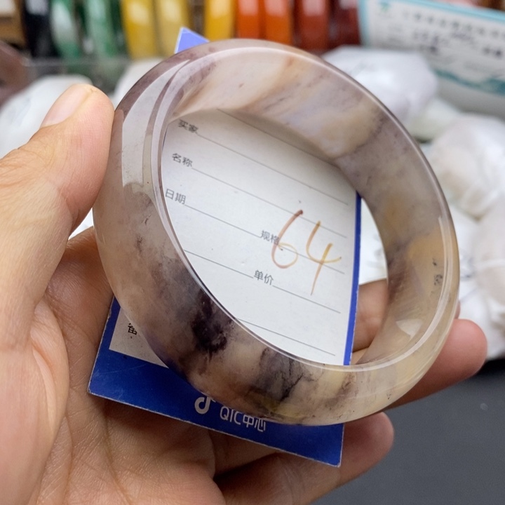 未镶嵌手镯石英质玉
