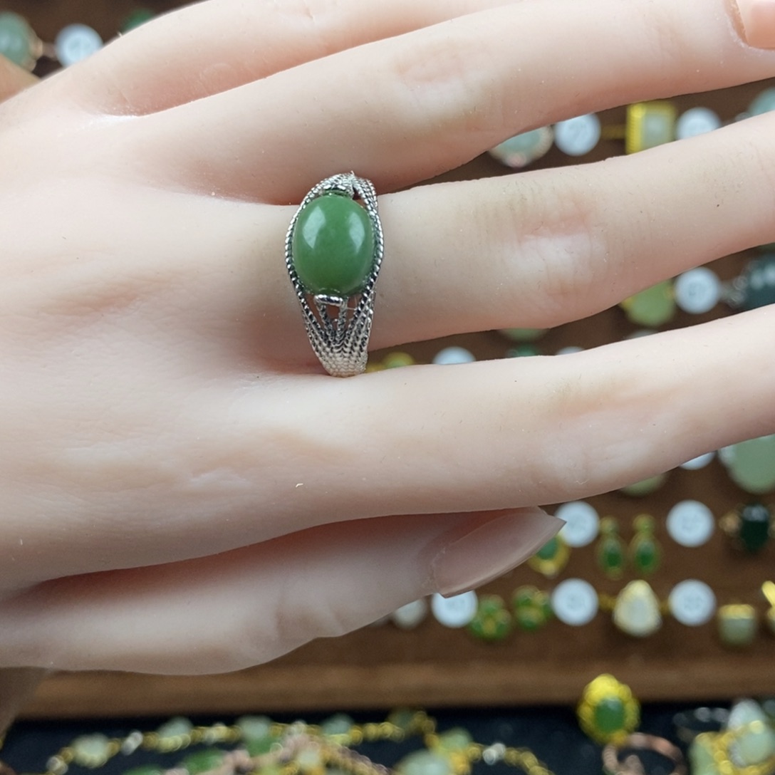 和田玉（碧玉）戒指合金