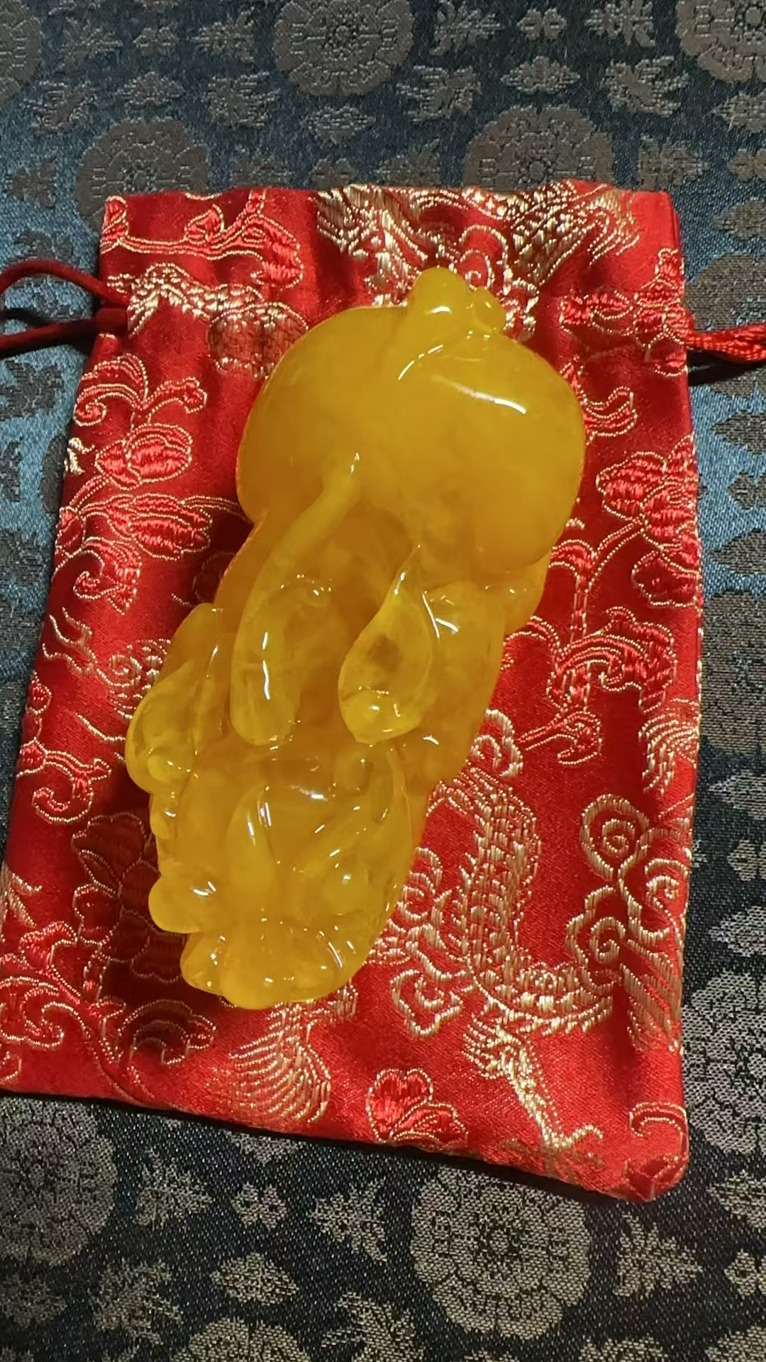 【闪购链接】蜜蜡蜡貔貅摆件一个