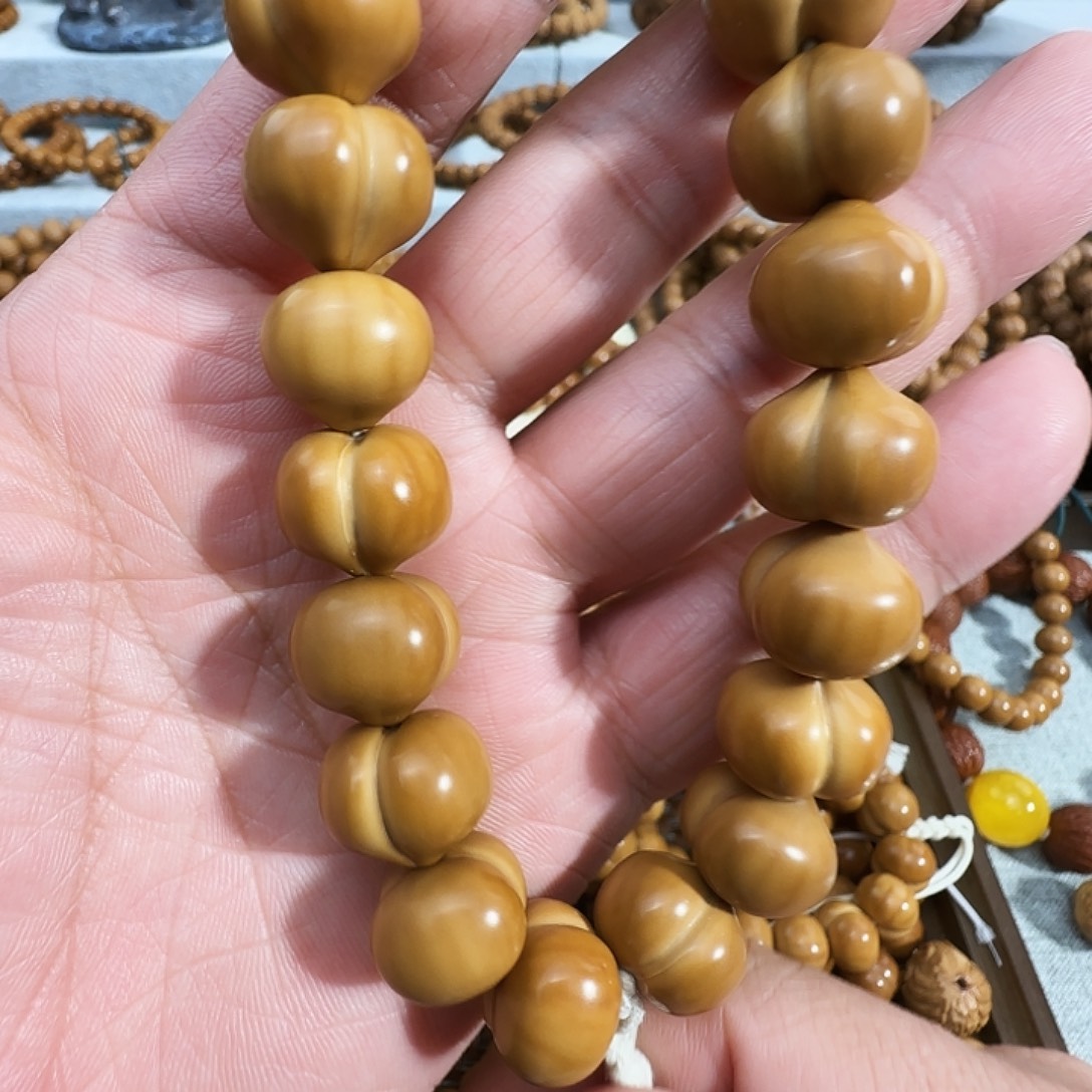 ****手串猴头核桃精品雕刻猴头手串屁桃