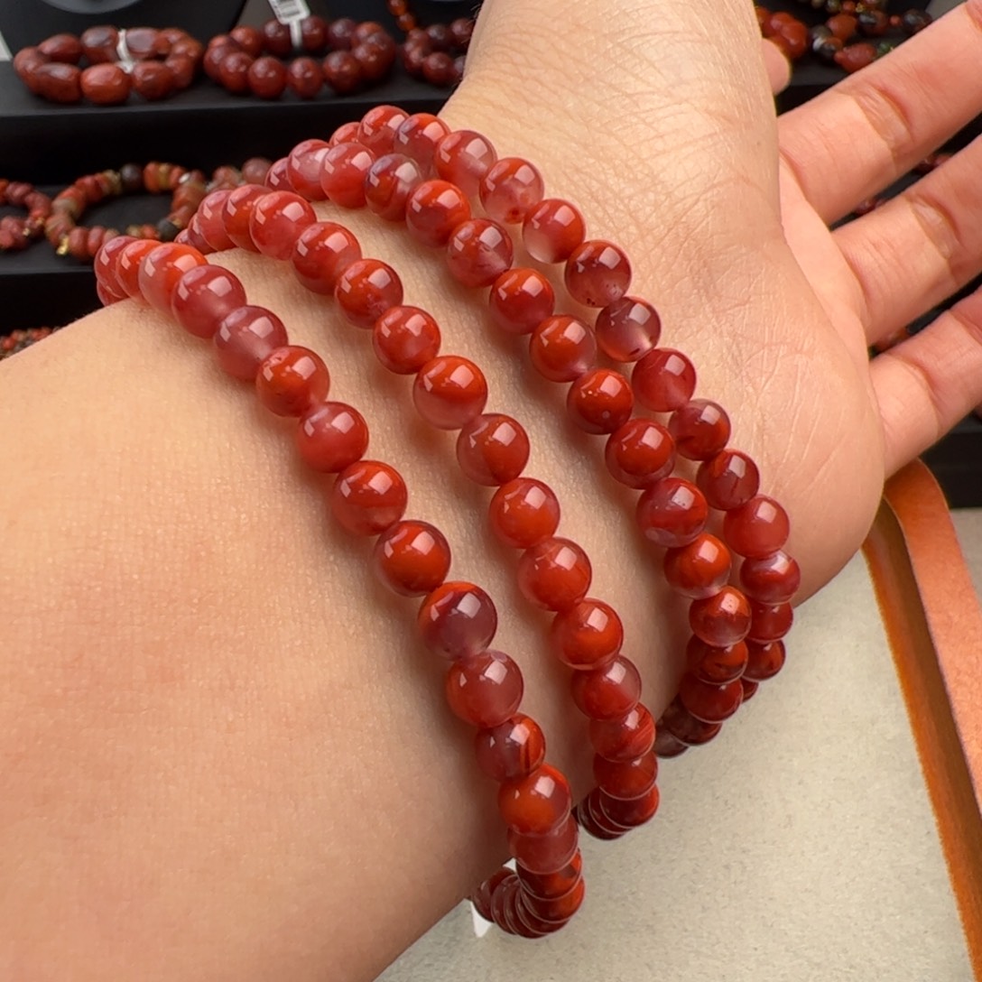 南红玛瑙未镶嵌（飘花长链5+）