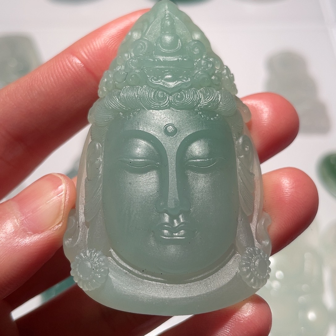 定制翡翠未镶嵌挂件