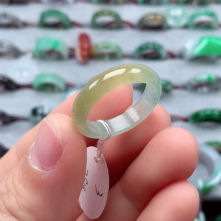 翡翠戒指未镶嵌20号