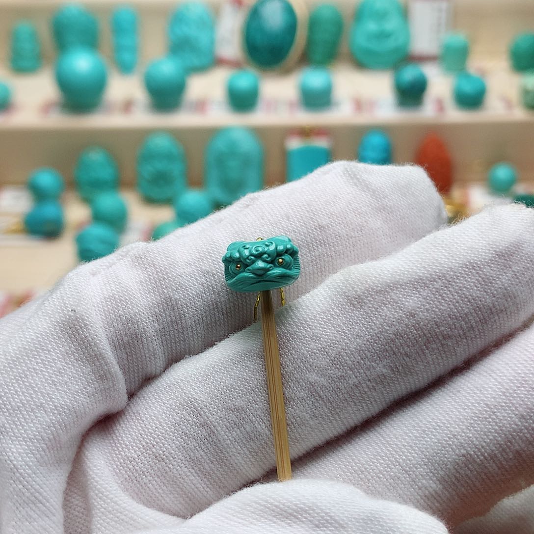 绿松石配饰未镶嵌