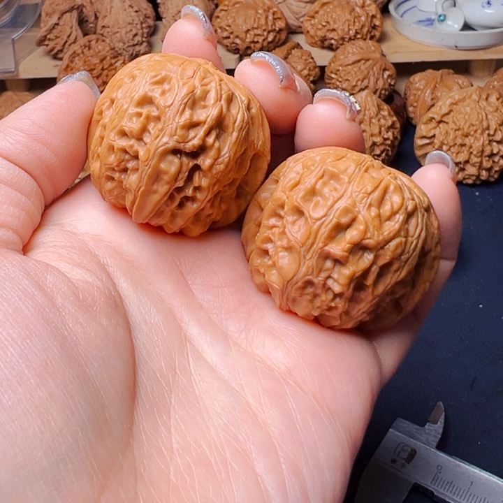 文玩核桃吊坠元宝43