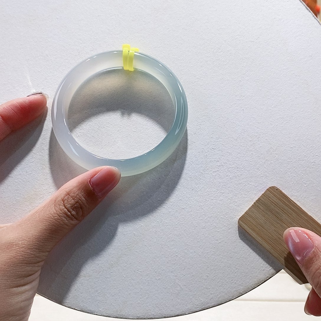 玛瑙/玉髓手镯未镶嵌53.4