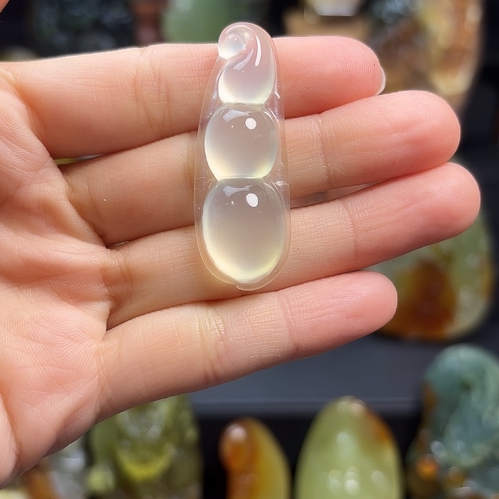 未镶嵌蛇纹石玉挂件用****5