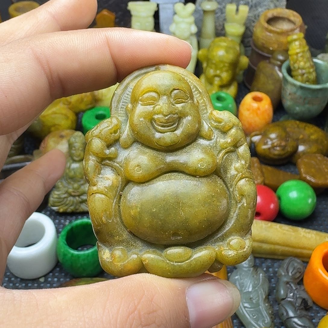 白玉菩提吊坠。。。