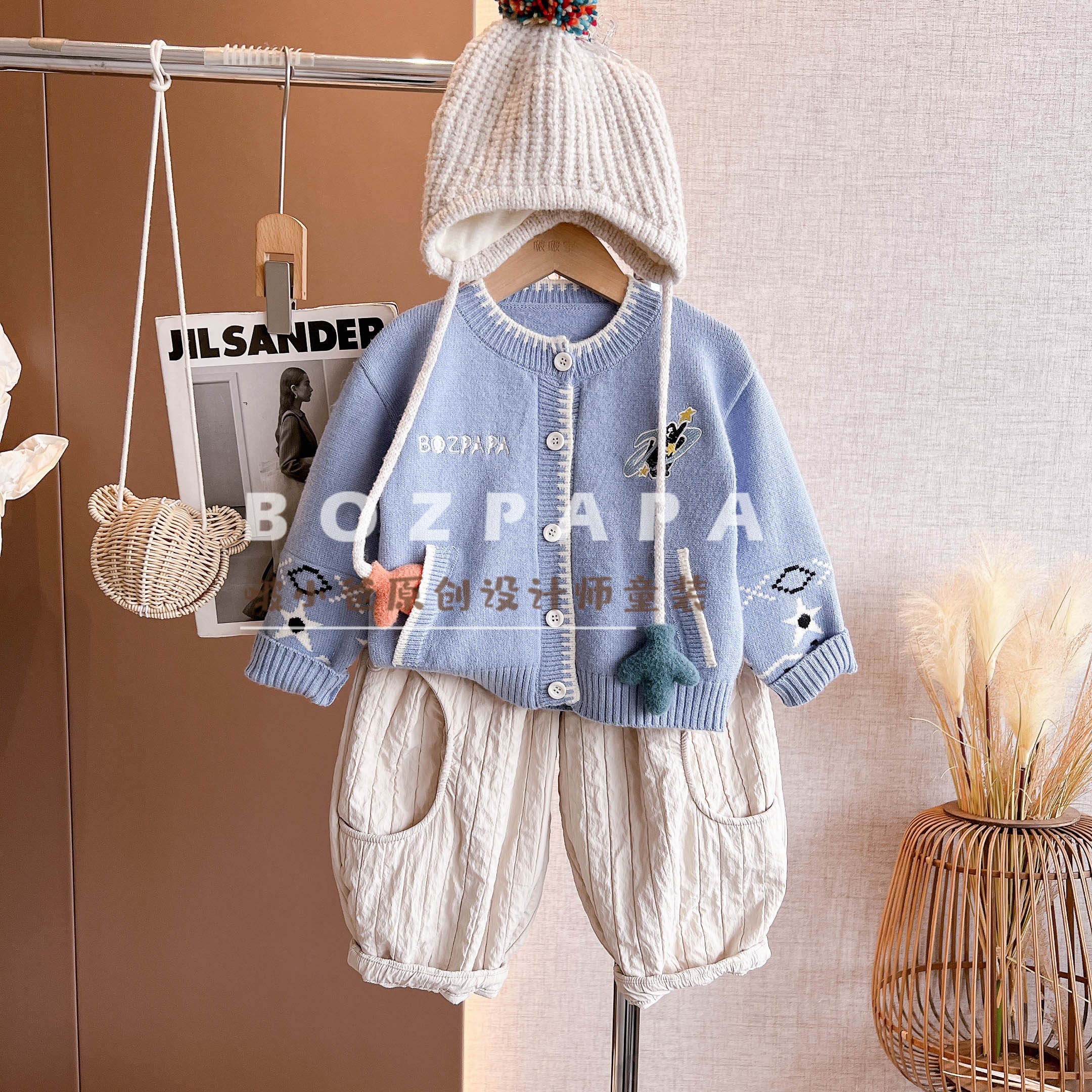 现货啵小爸【蓝雪清雨】2025冬季新款男童加厚白色纽扣针织开衫毛