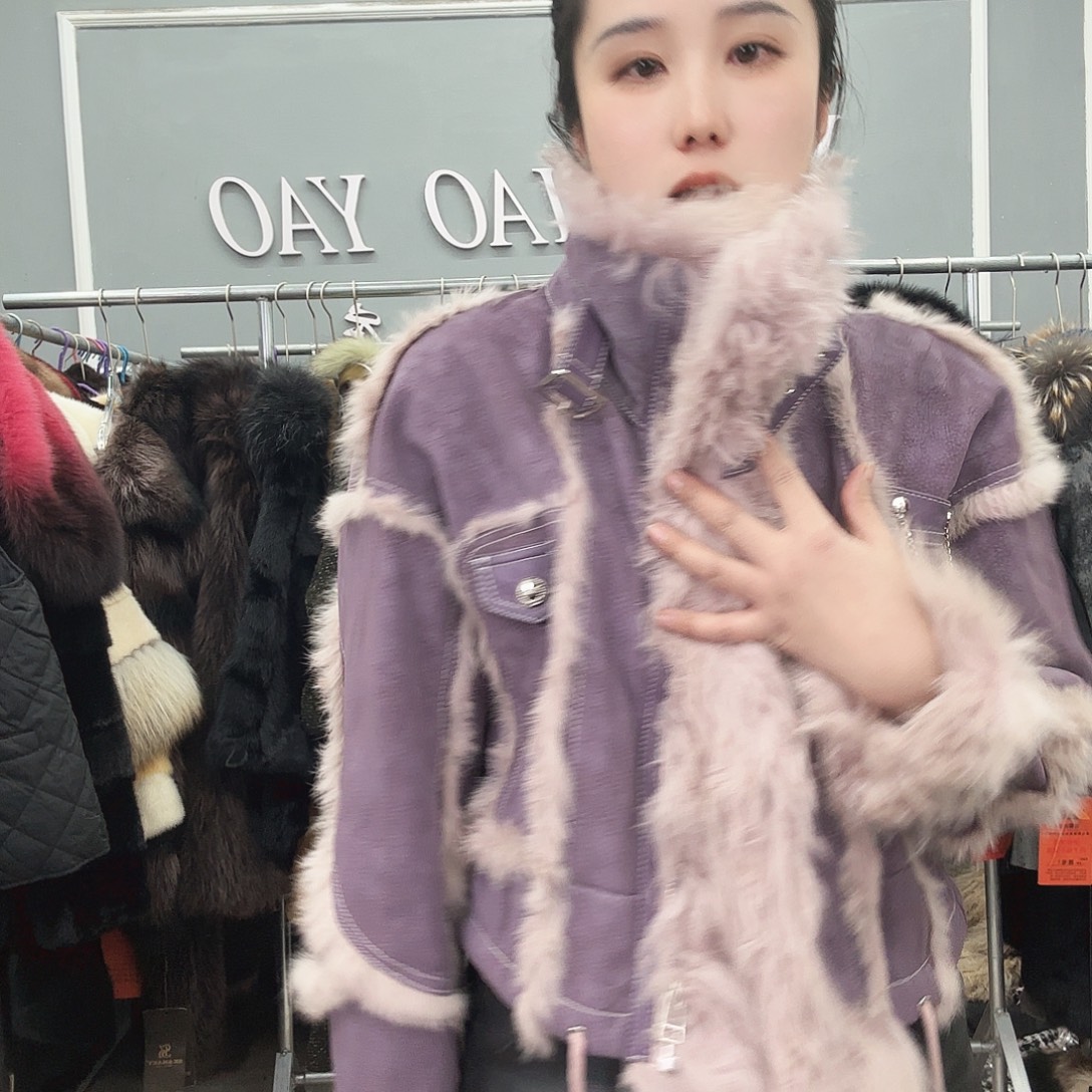 姚小妖家高端皮草