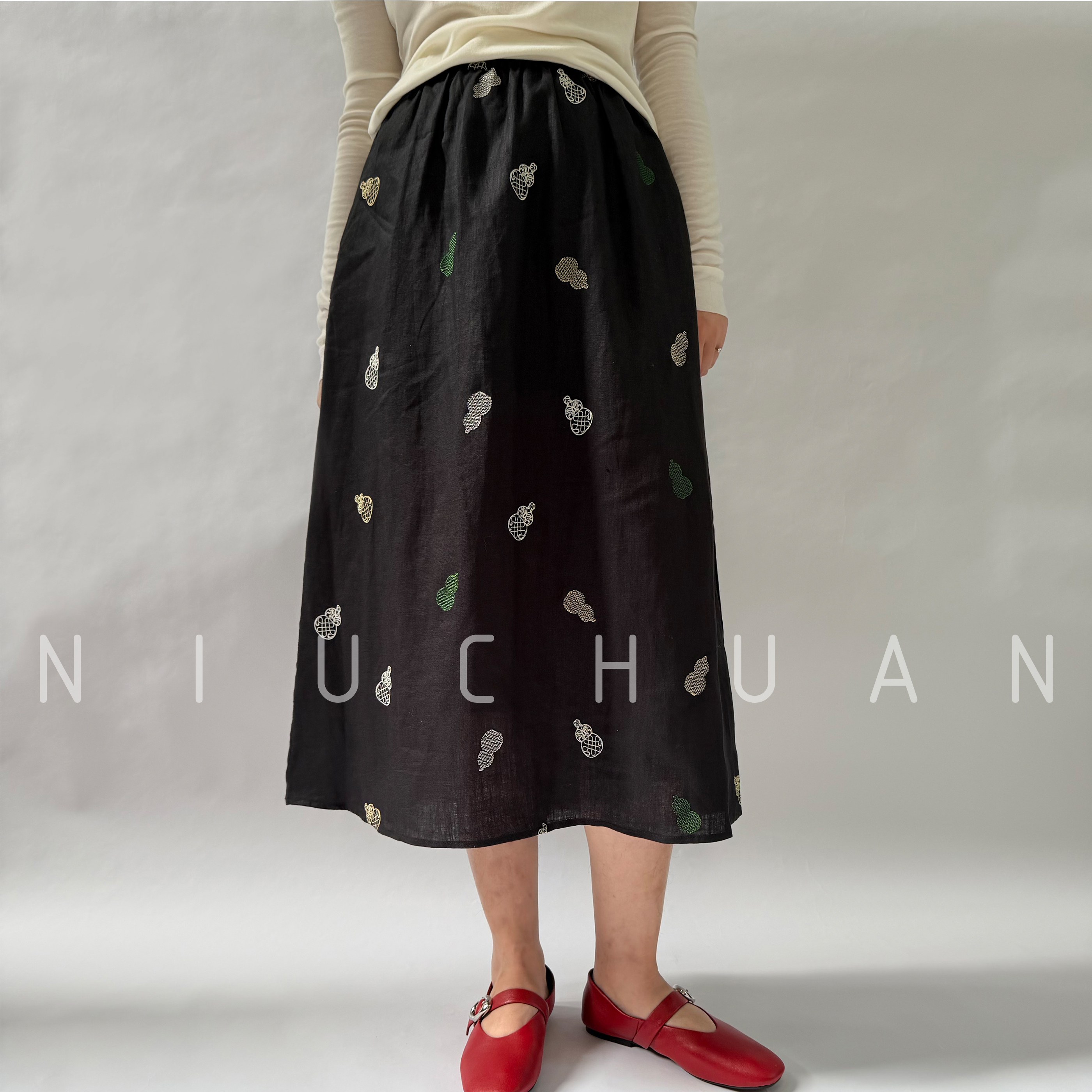 葫间谧语」亚麻女士半身裙 小A字廓形 自腰际微拢后自然散开