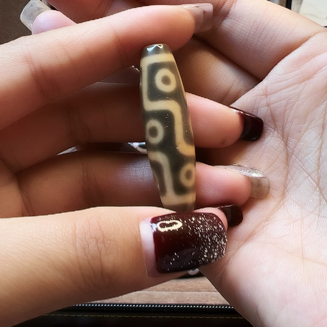 让***摸玛瑙/玉髓未镶嵌颈饰