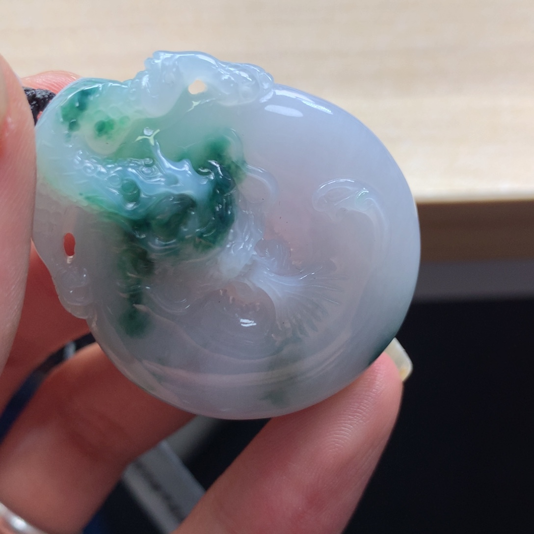 颈饰未镶嵌翡翠吊坠