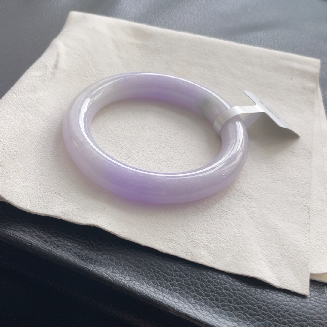 卷***卷翡翠未镶嵌手镯棉线