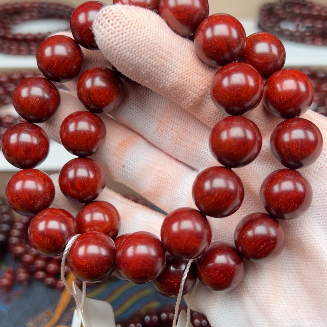 奔***牛小叶紫檀手串/手链1.5果冻泥两条7124