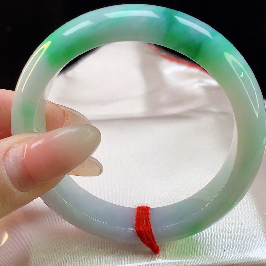 翡翠手镯未镶嵌天然翡翠1105