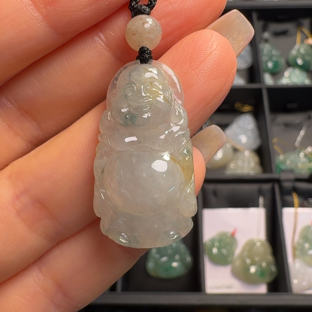 翡翠未镶嵌颈饰佛公