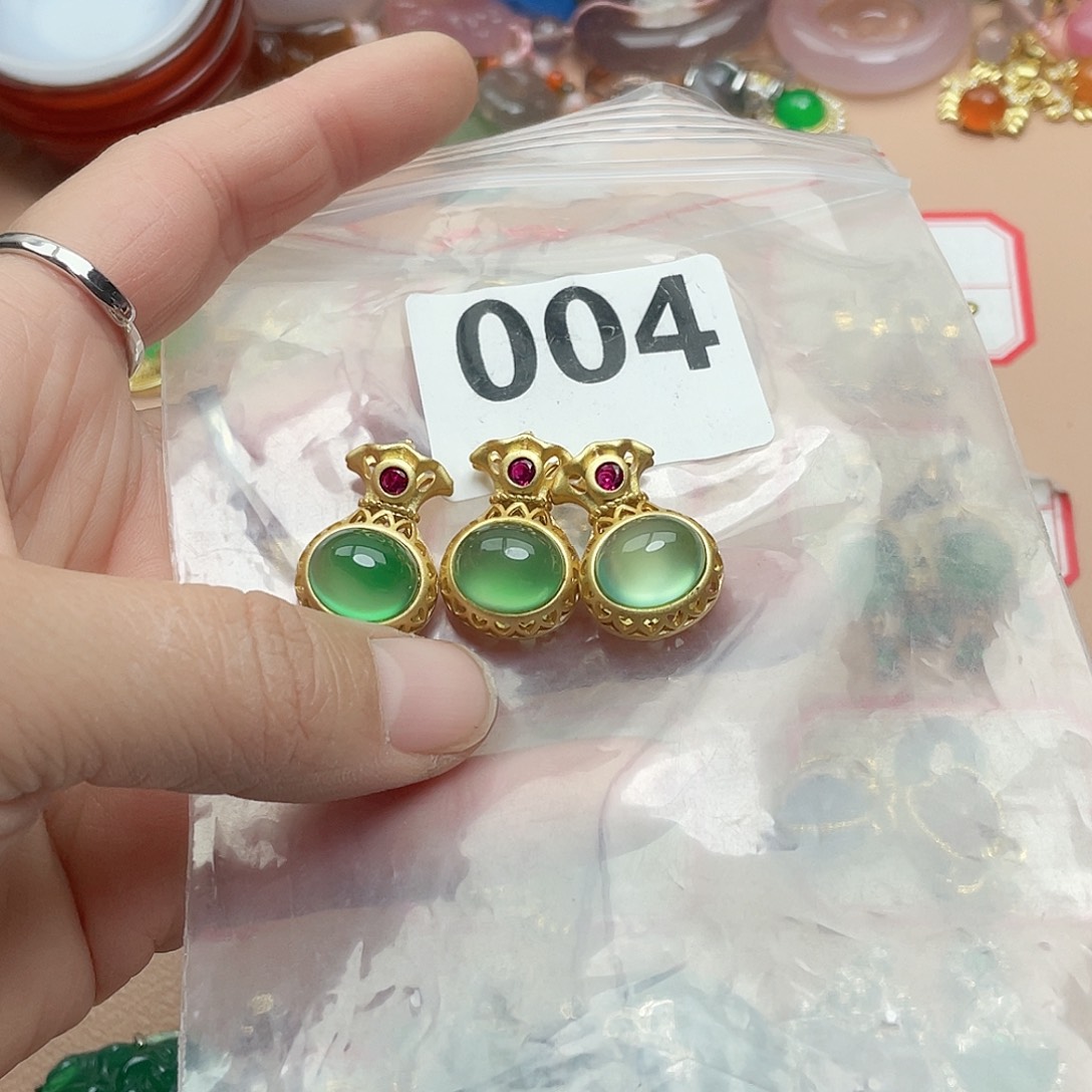 合金颈饰玛瑙/玉髓闫**理