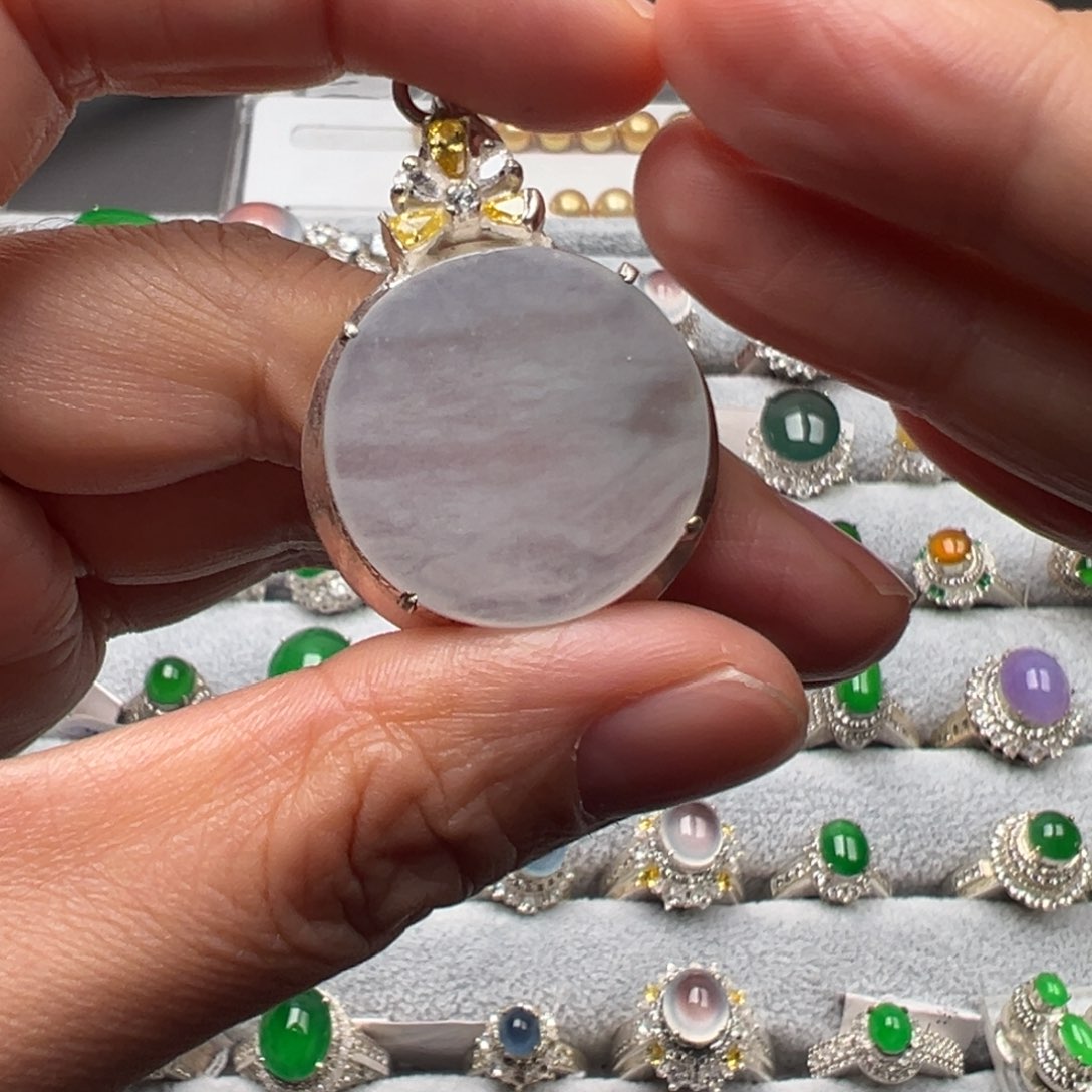 定制翡翠未镶嵌A货