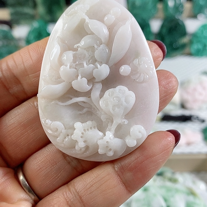 独山玉颈饰未镶嵌