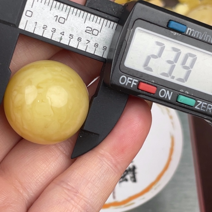 未镶嵌琥珀裸石蜜蜡815