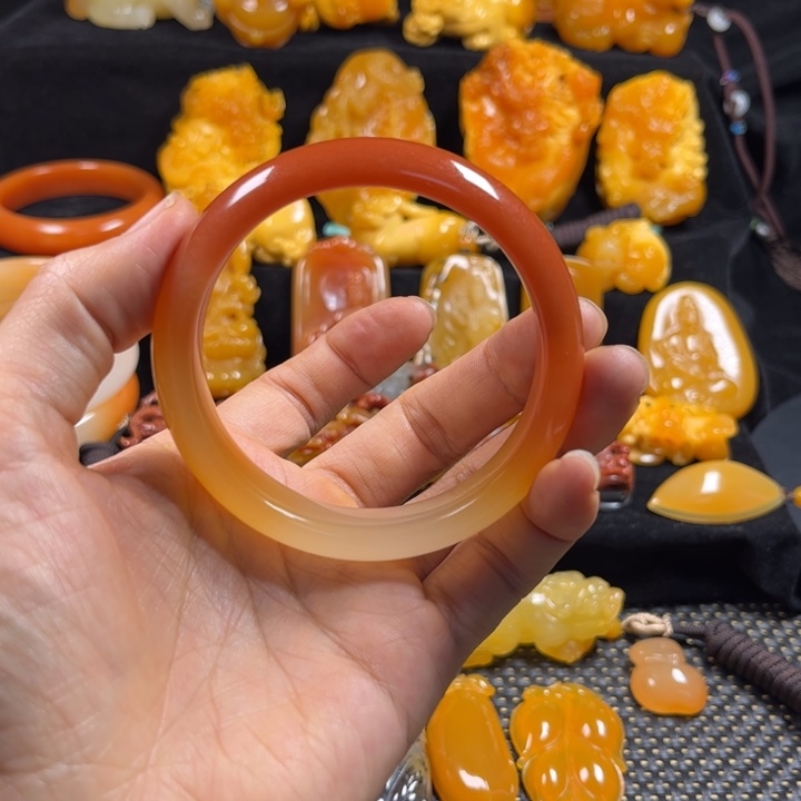 石英质玉（黄龙玉）未镶嵌平安扣阿****享