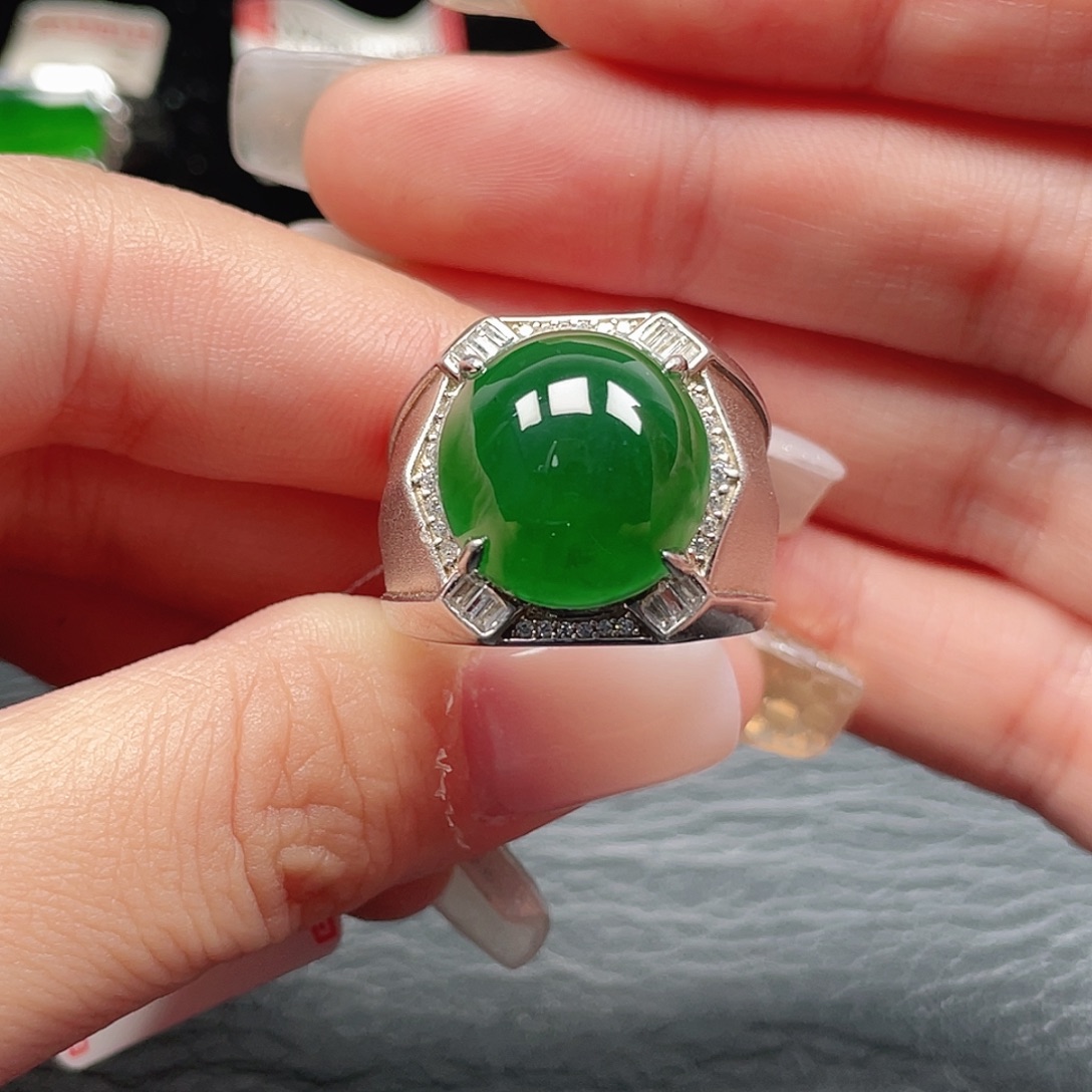 云***云翡翠银S925镶嵌戒指没有运费险3510