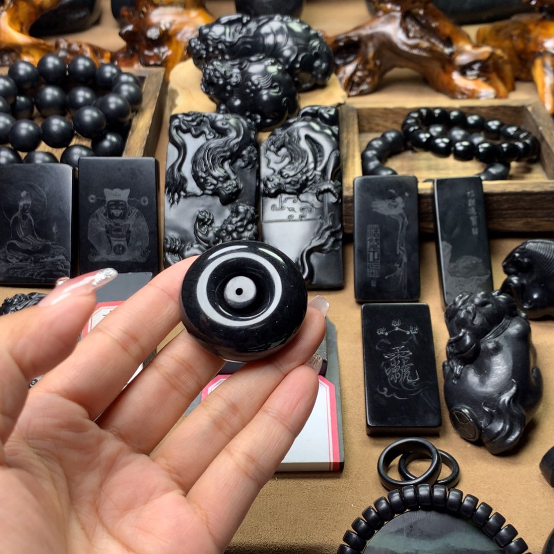 和田玉（墨玉）手链未镶嵌猫***道