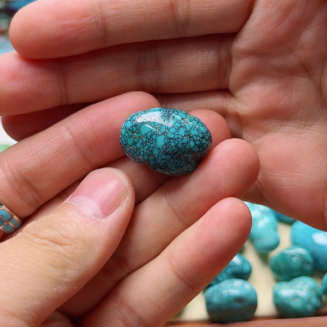 绿松石珠宝奇石未镶嵌布***牙