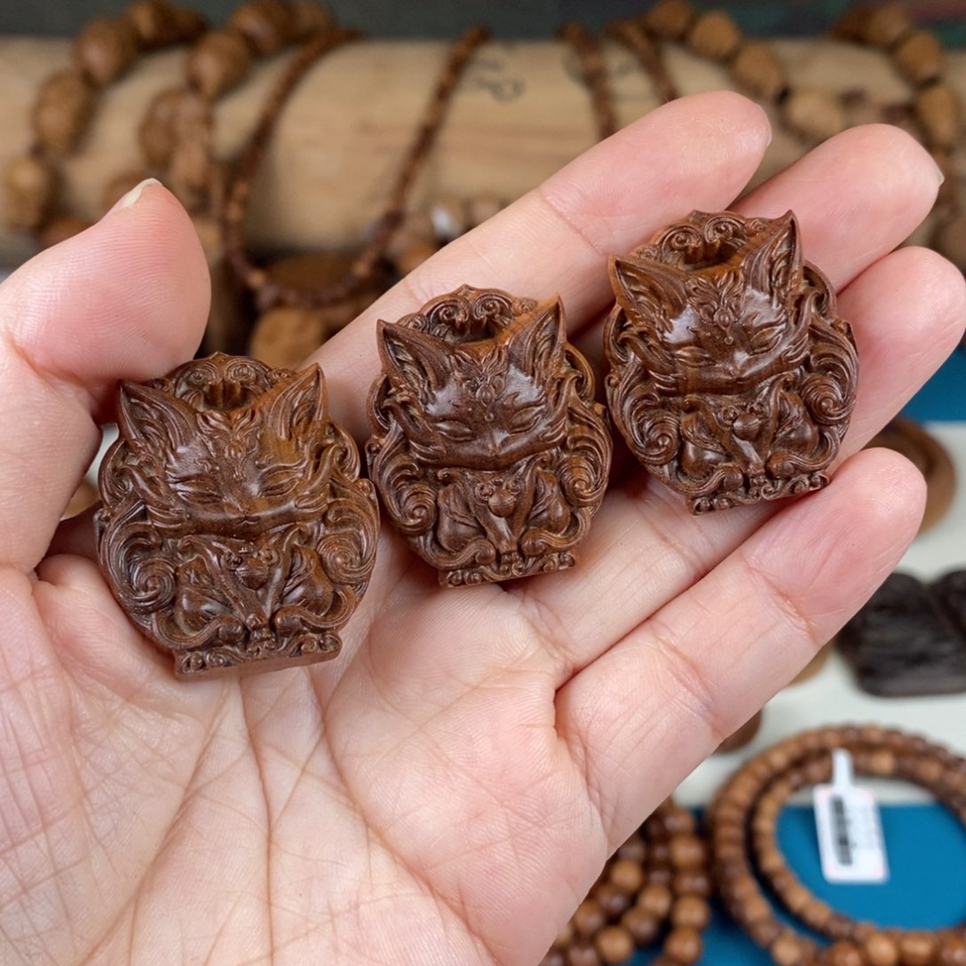 檀香木吊坠保真正区老山凤九牌多样性发其一