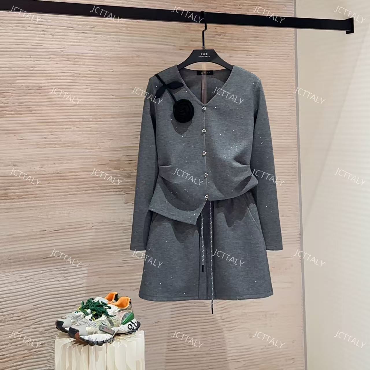 【宠粉价】（不加绒）休闲风时尚套装女装小香风休闲秋冬款TZ-561