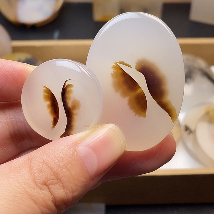 玛瑙/玉髓未镶嵌颈饰