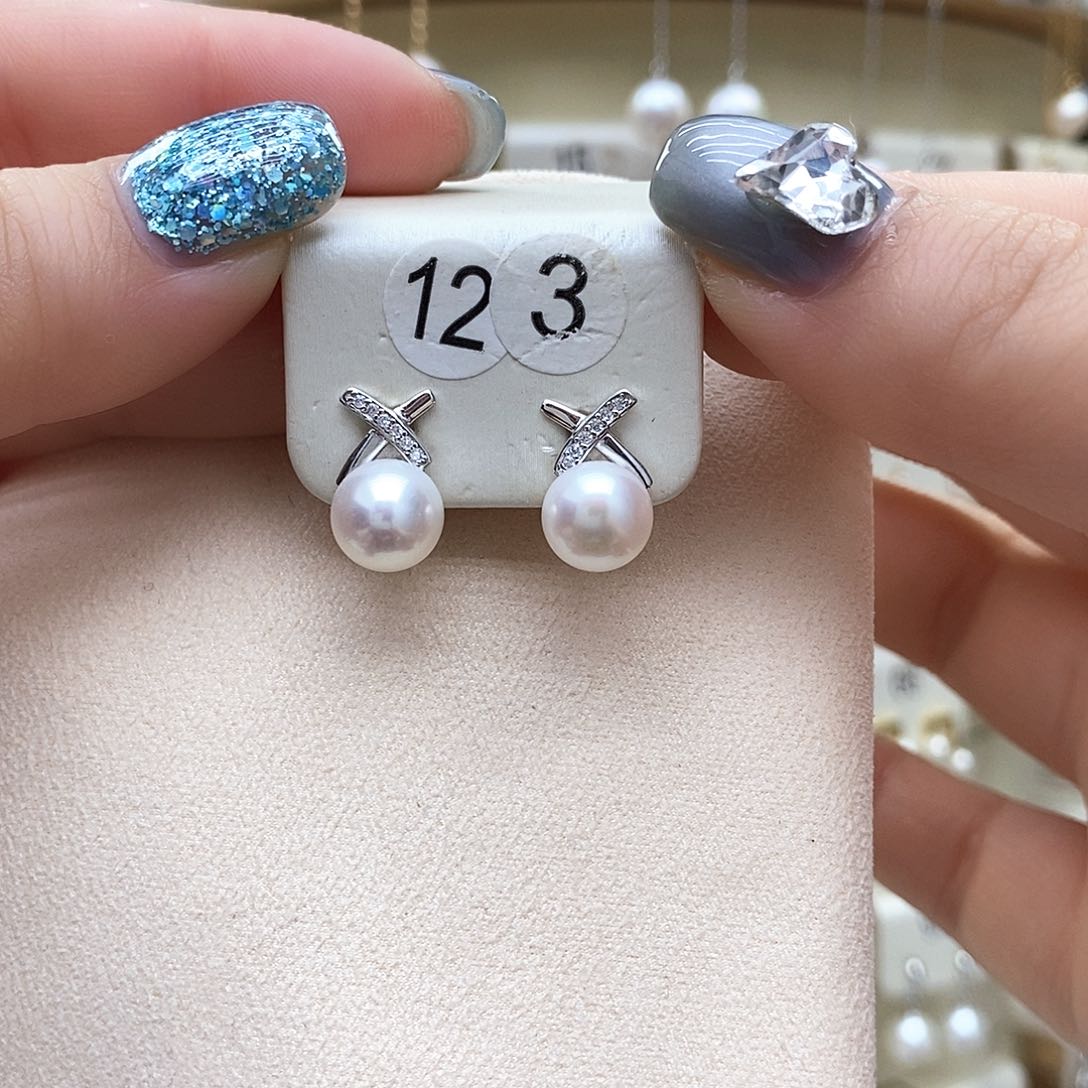 银S925镶嵌淡水珍珠耳饰