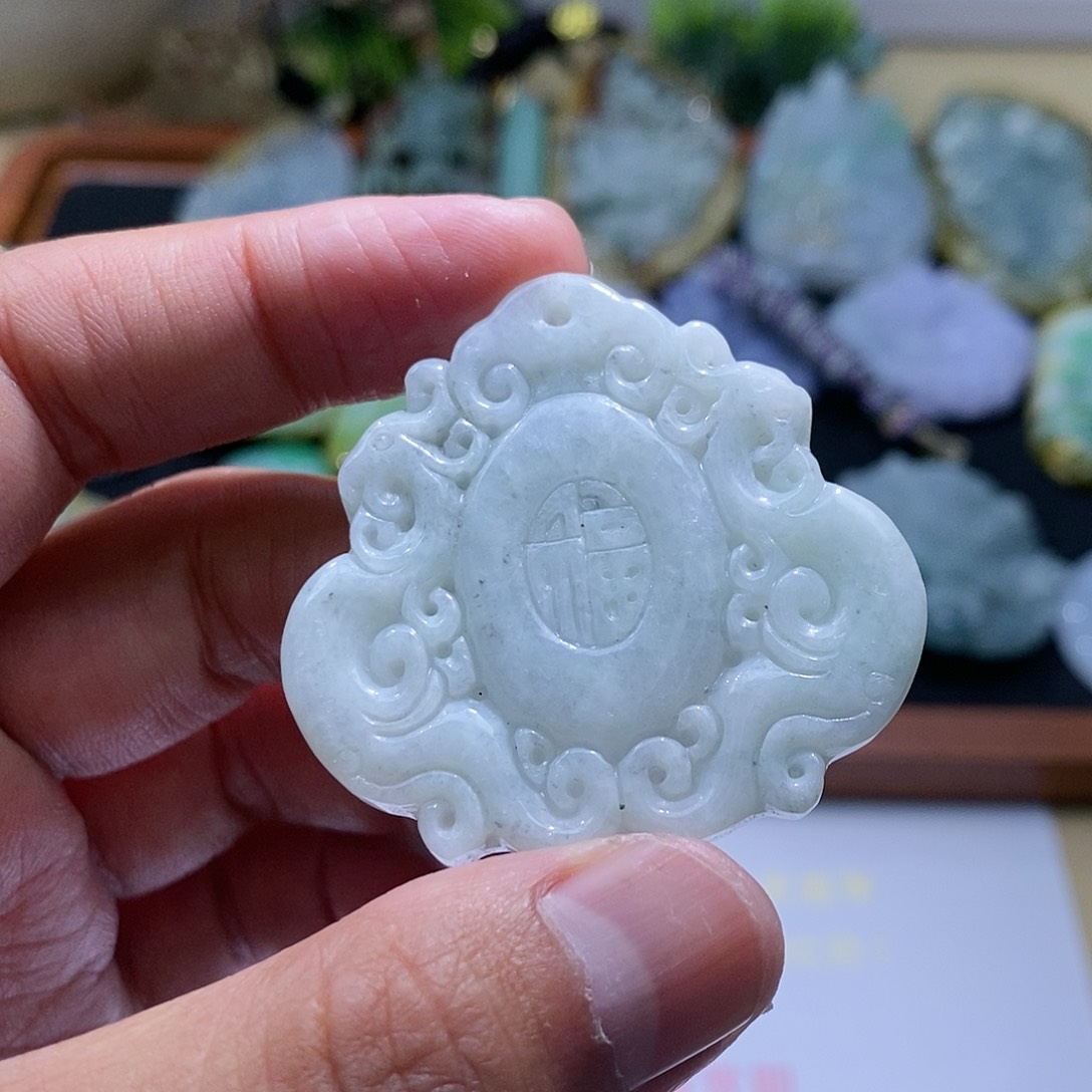 【闪购商品】翡翠颈饰未镶嵌吊坠