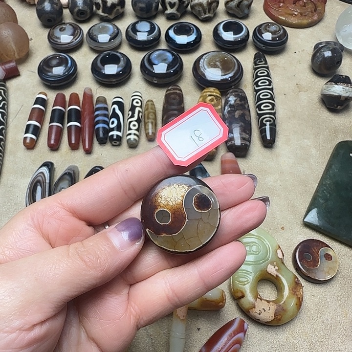 s***y玛瑙/玉髓未镶嵌珠宝半成品18