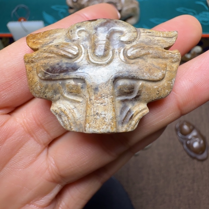 新***华和田玉（糖玉）未镶嵌颈饰