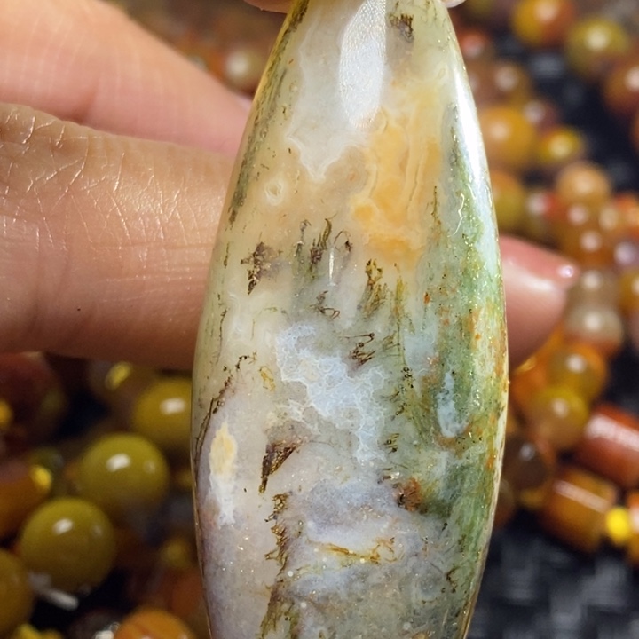 玛瑙/玉髓颈饰未镶嵌