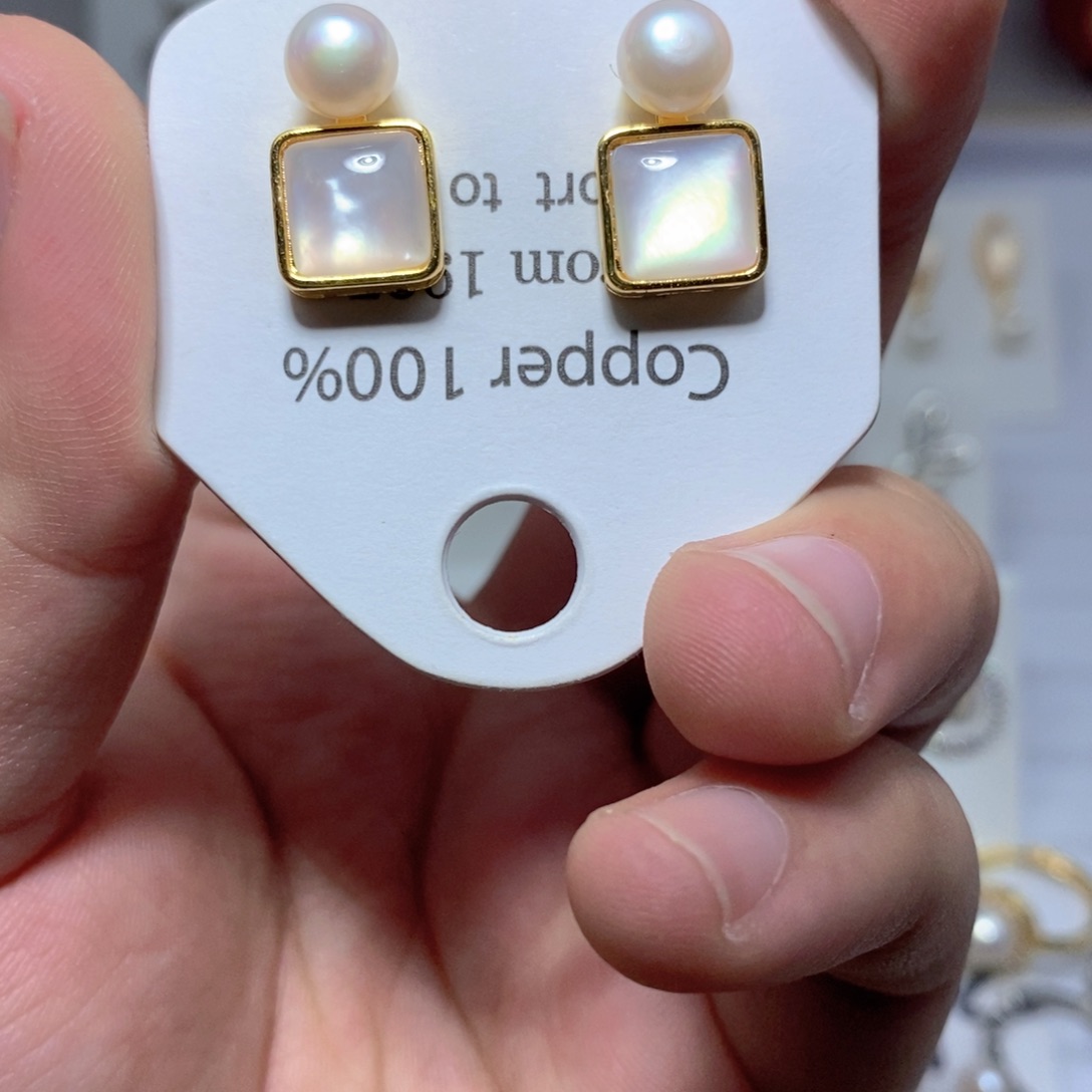 未镶嵌淡水珍珠耳饰