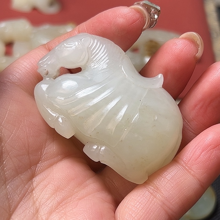 意***蝉和田玉（糖玉）未镶嵌颈饰