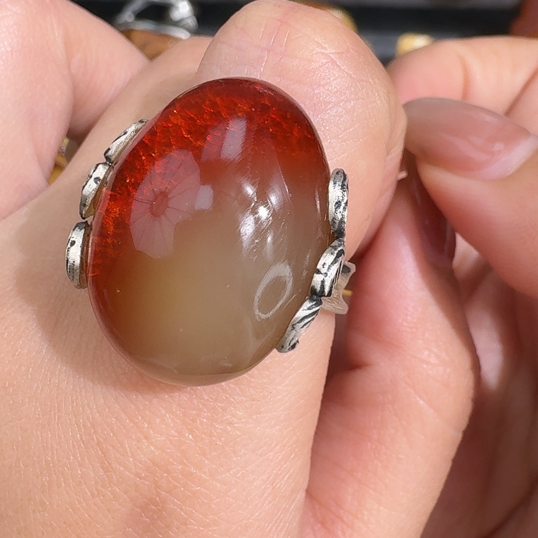 上***颜琥珀未镶嵌裸石我