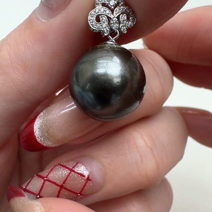 海水珍珠颈饰18K金镶嵌