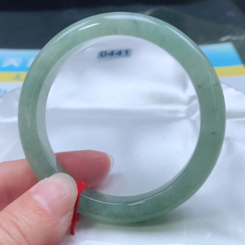 翡翠手镯未镶嵌0441号