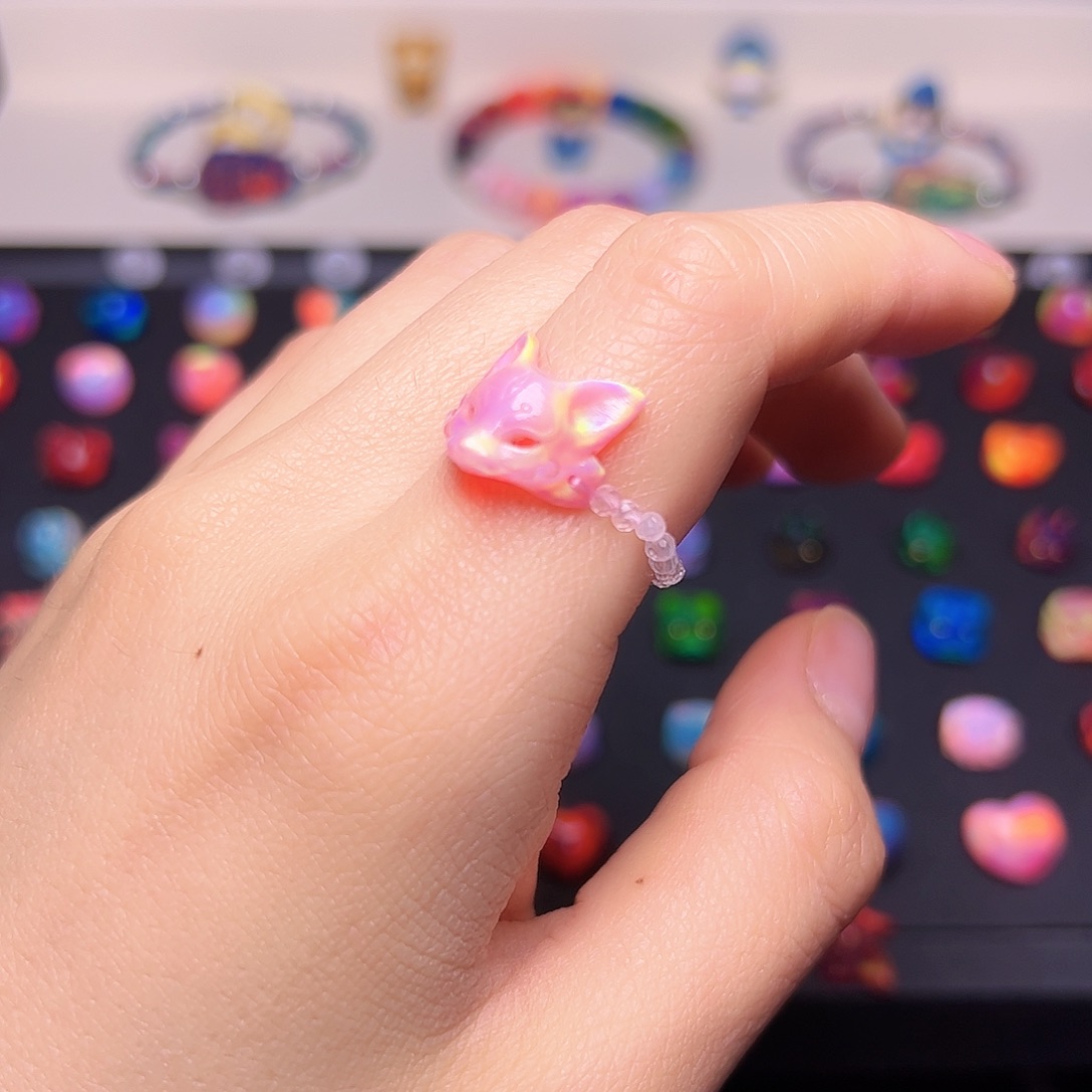 树脂制品培育欧泊面具