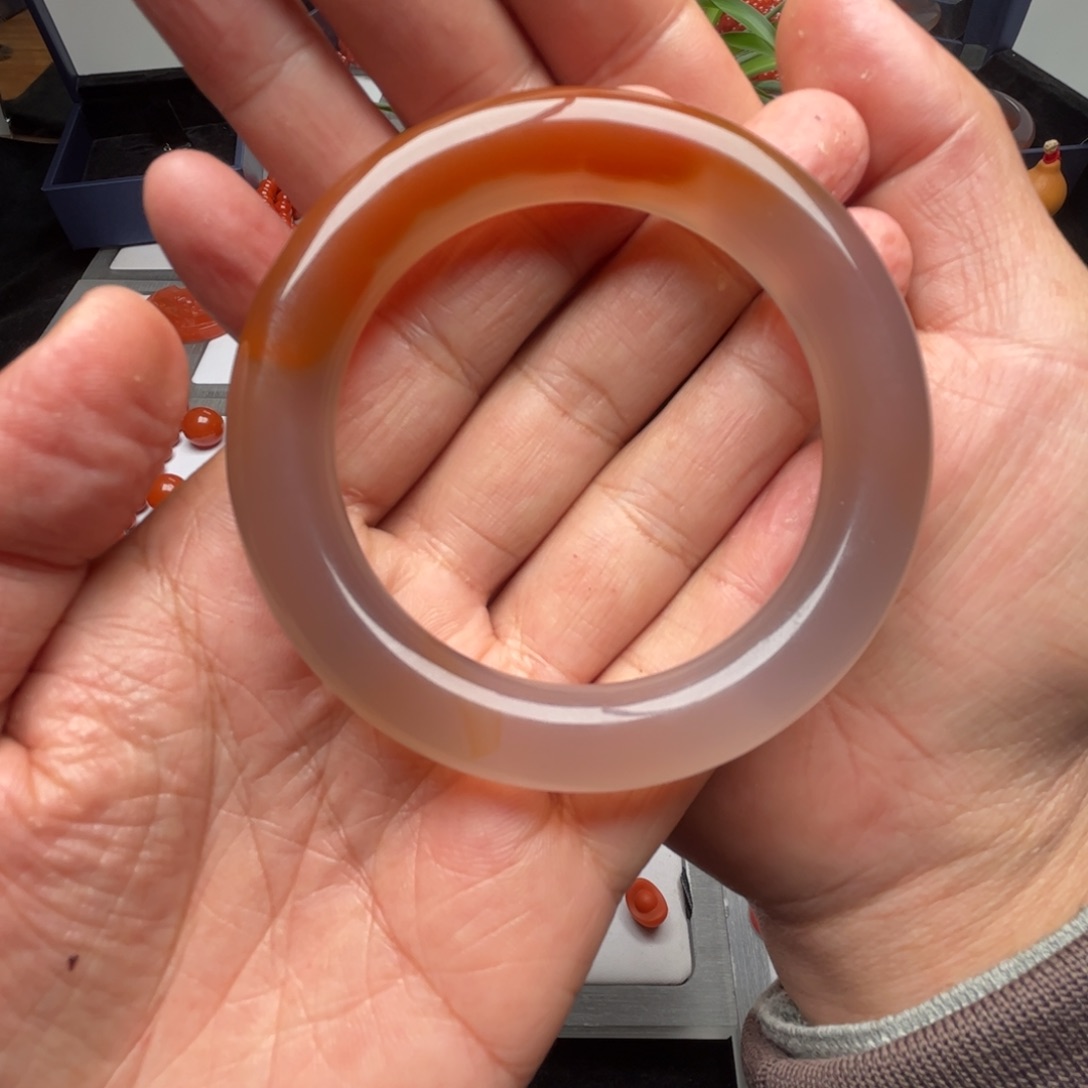 用***4南红玛瑙未镶嵌颈饰