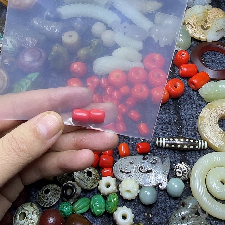 小***使玛瑙/玉髓合金颈饰