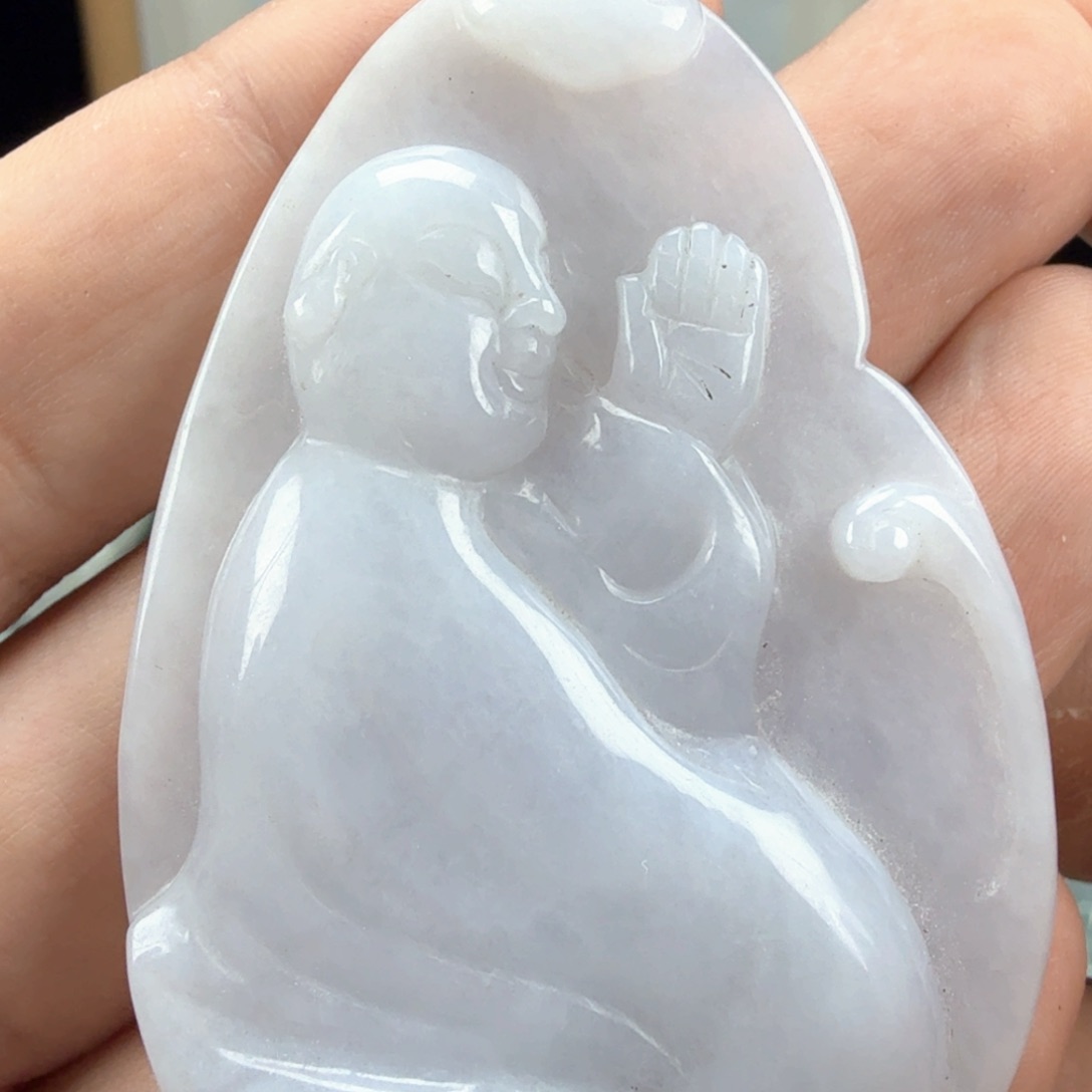 翡翠挂件未镶嵌翡翠