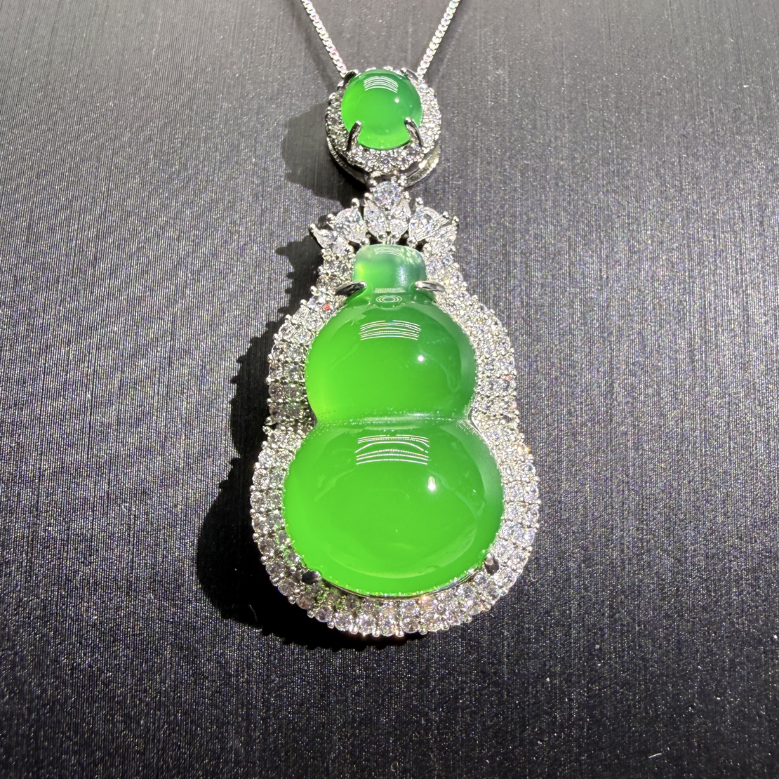   正品保真冰种玉髓绿吊坠绿宝葫芦项链挂坠玉石吊坠