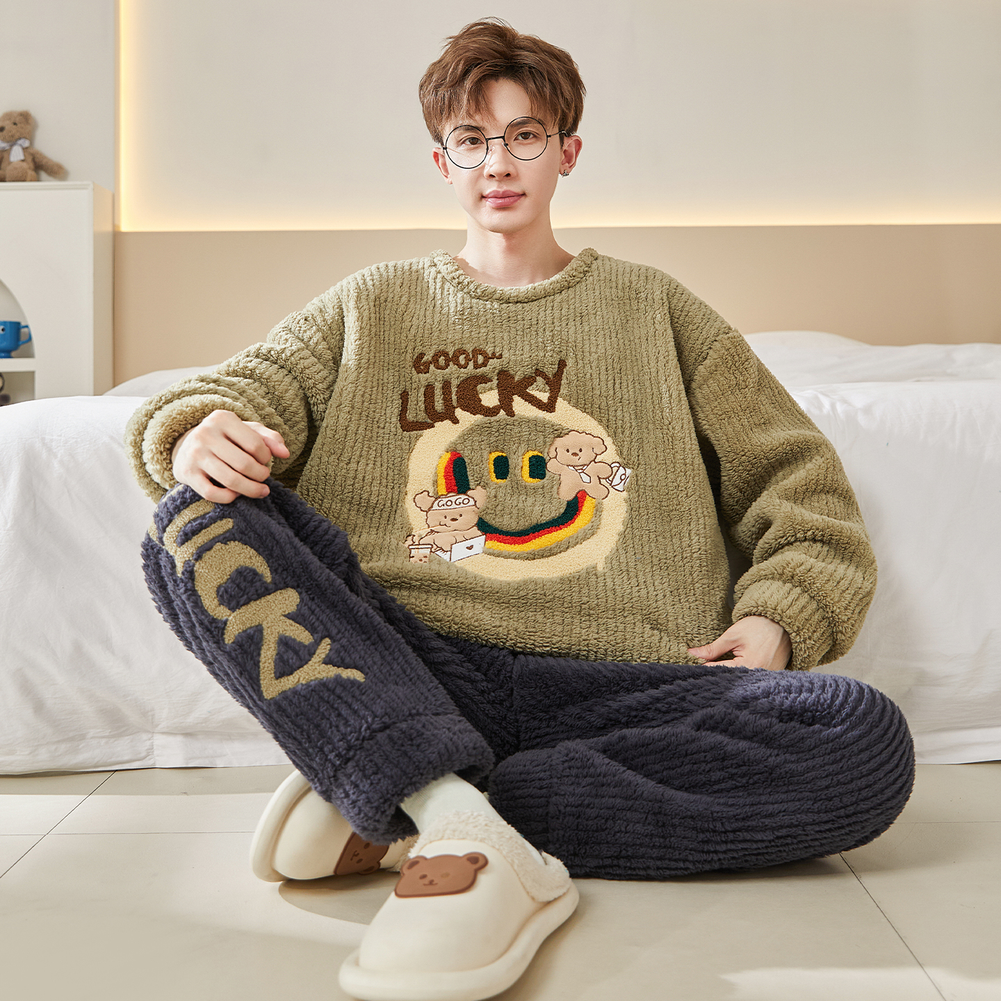 男士睡衣珊瑚绒秋冬季加厚加绒男款法兰绒加大码秋冬款家居服套装