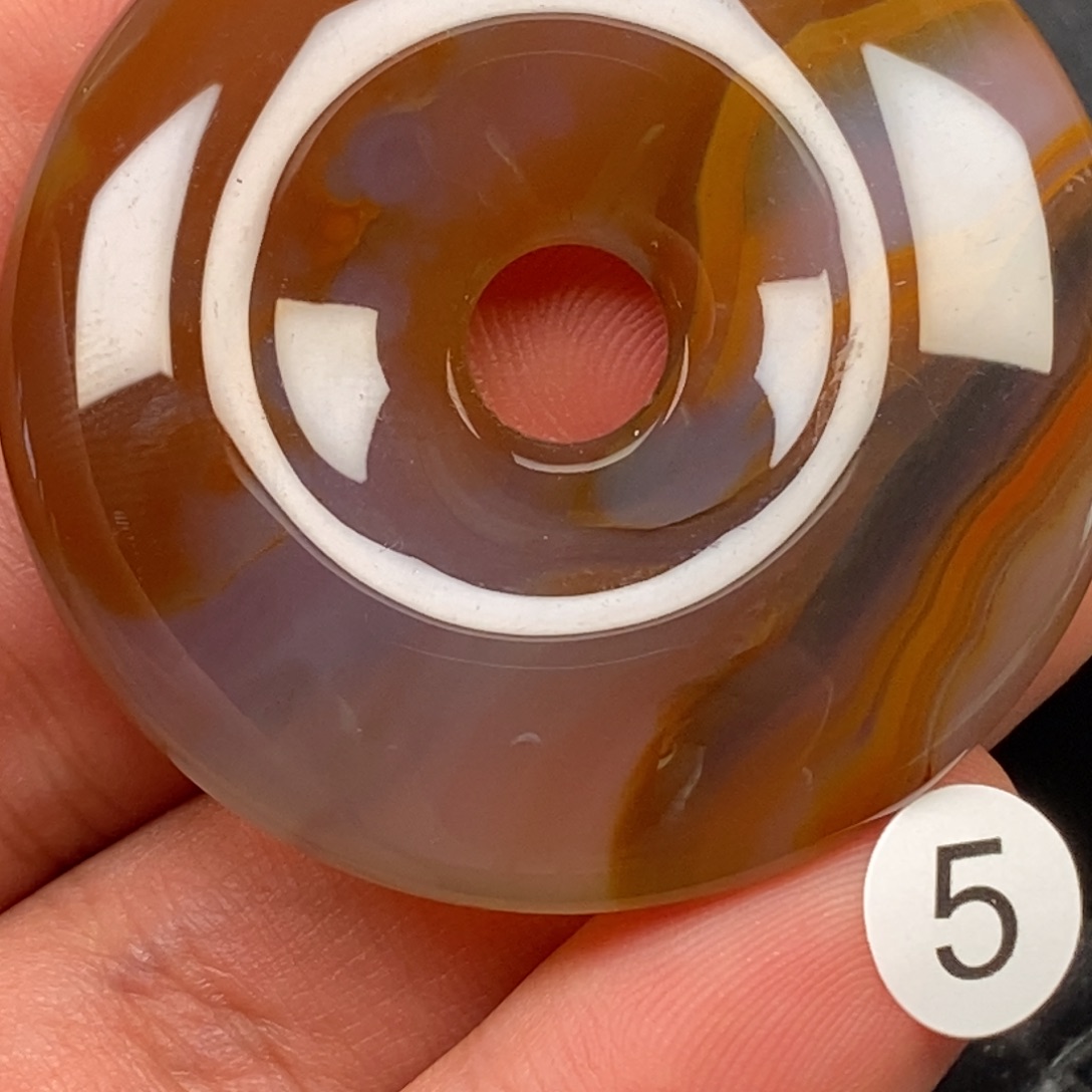 水***扬玛瑙/玉髓未镶嵌颈饰挂件